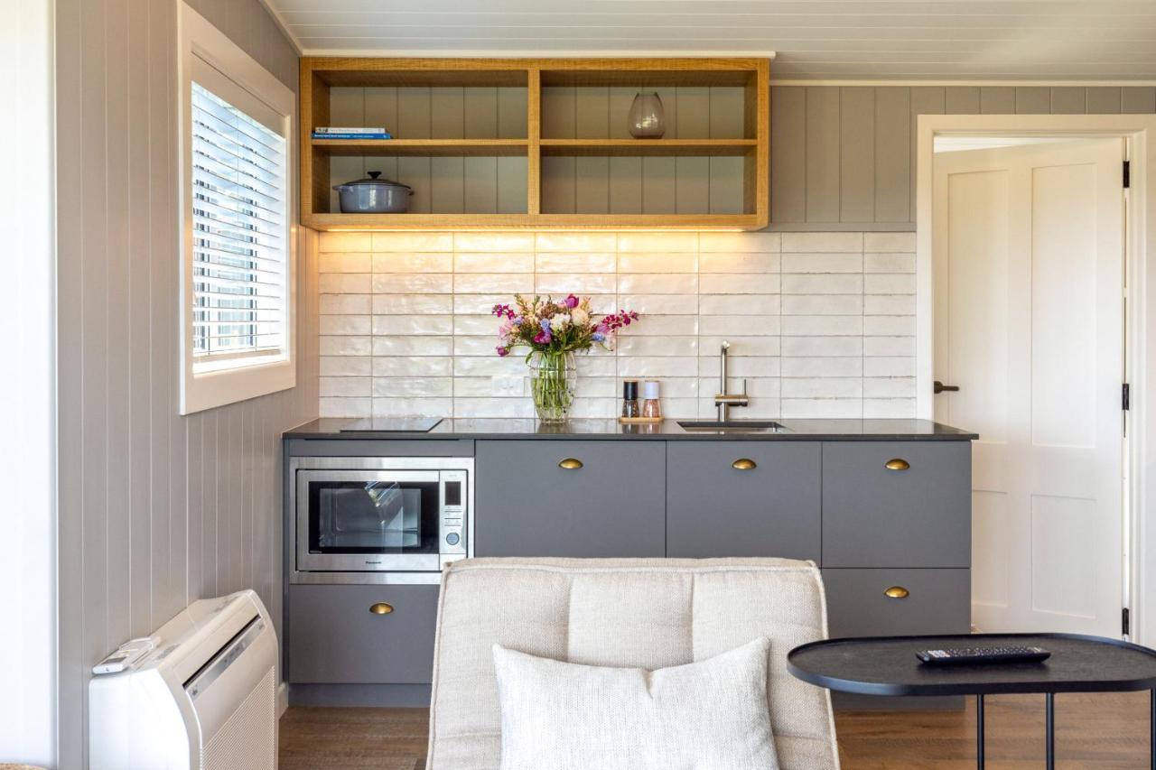 Smiths Cottage - Stay Waiheke Oneroa Екстер'єр фото